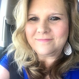 Meet your Posher, Lesa